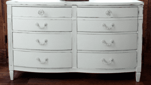 WAYS TO REFURBISH WOODEN FURNITURE EASILY!