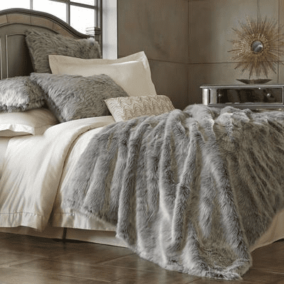 HOW TO DECORATE YOUR SPACE WITH FAUX FUR