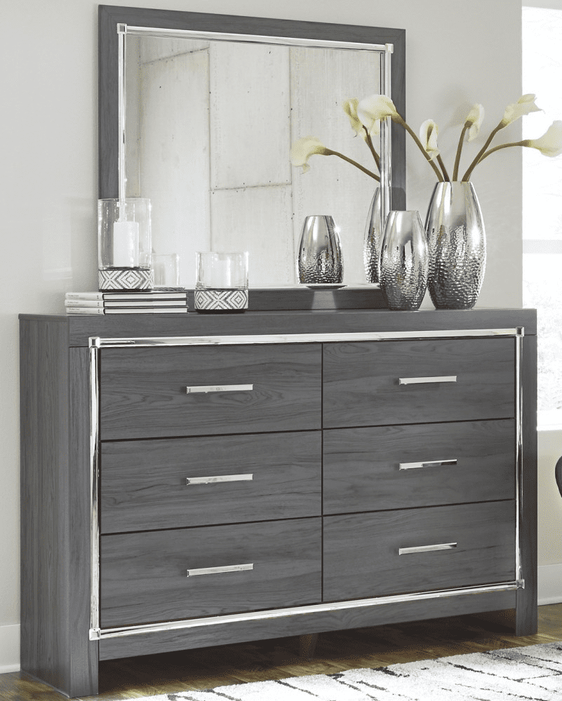DRESSER