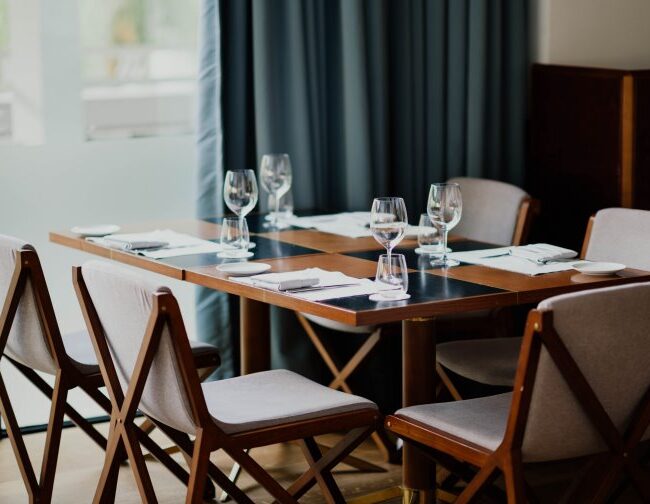 This Raksha Bandhan Greet the Guest with the Perfect Design Dining Table Set